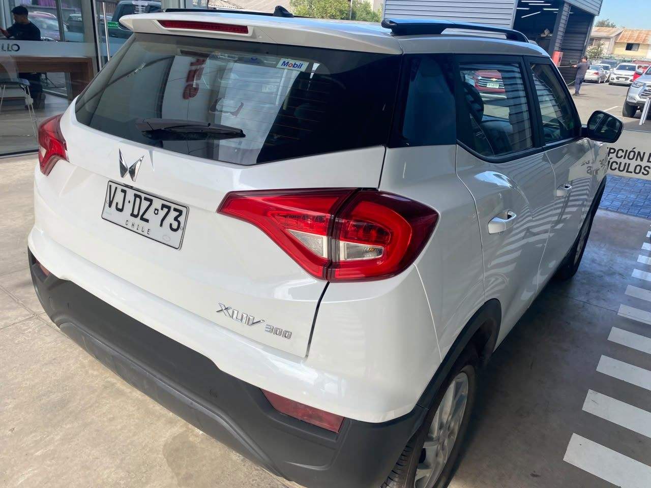MAHINDRA - 4