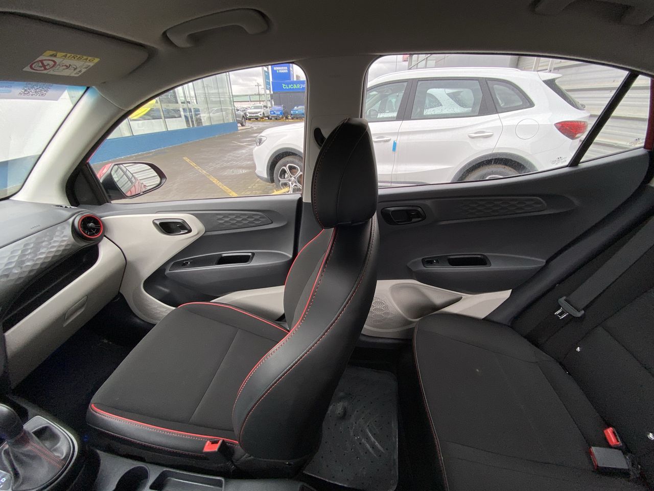 HYUNDAI - 3