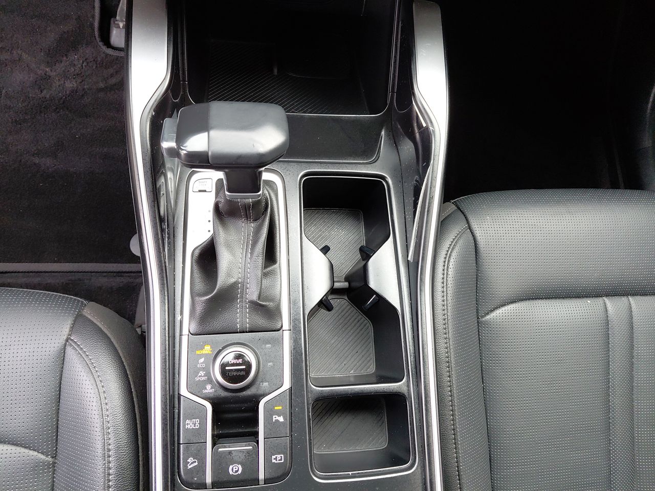 KIA Sorento — foto 30 de 35