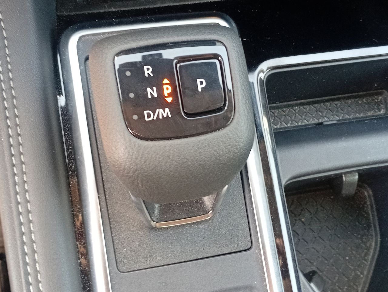NISSAN - 21