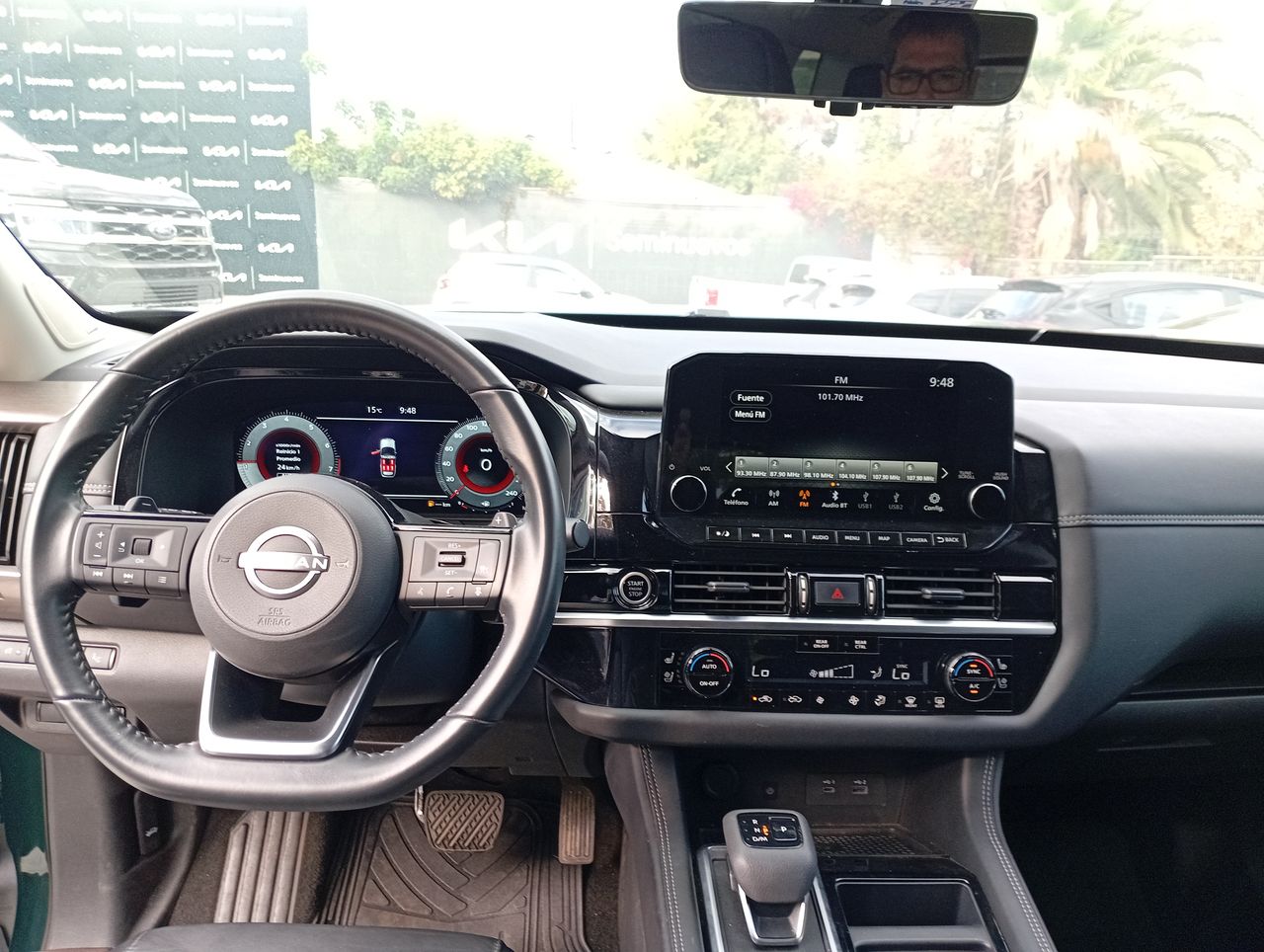 NISSAN - 32