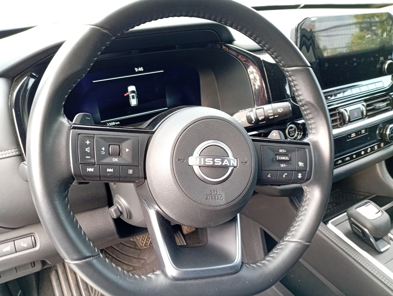 NISSAN - 25