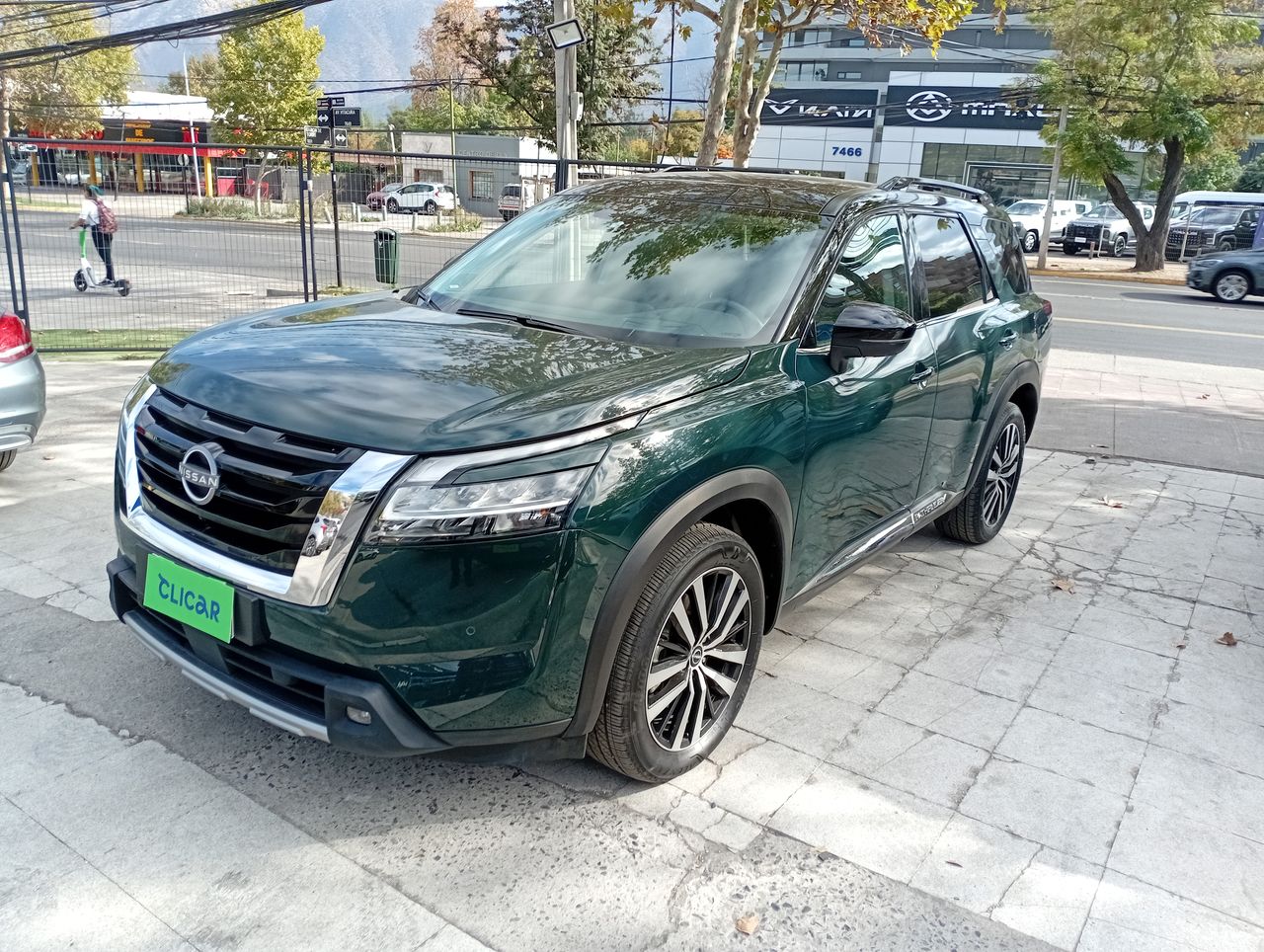 NISSAN - 3