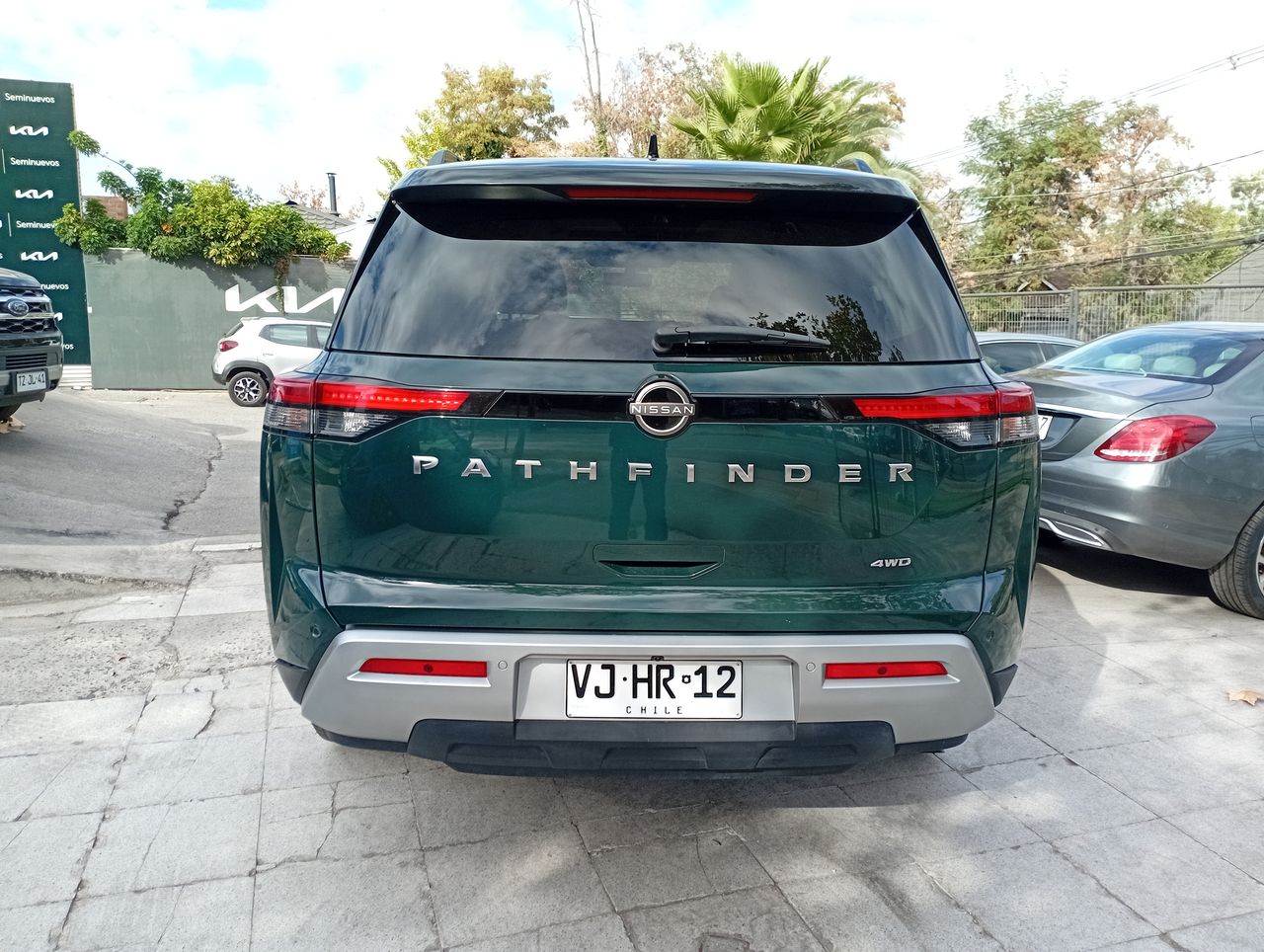 NISSAN - 6