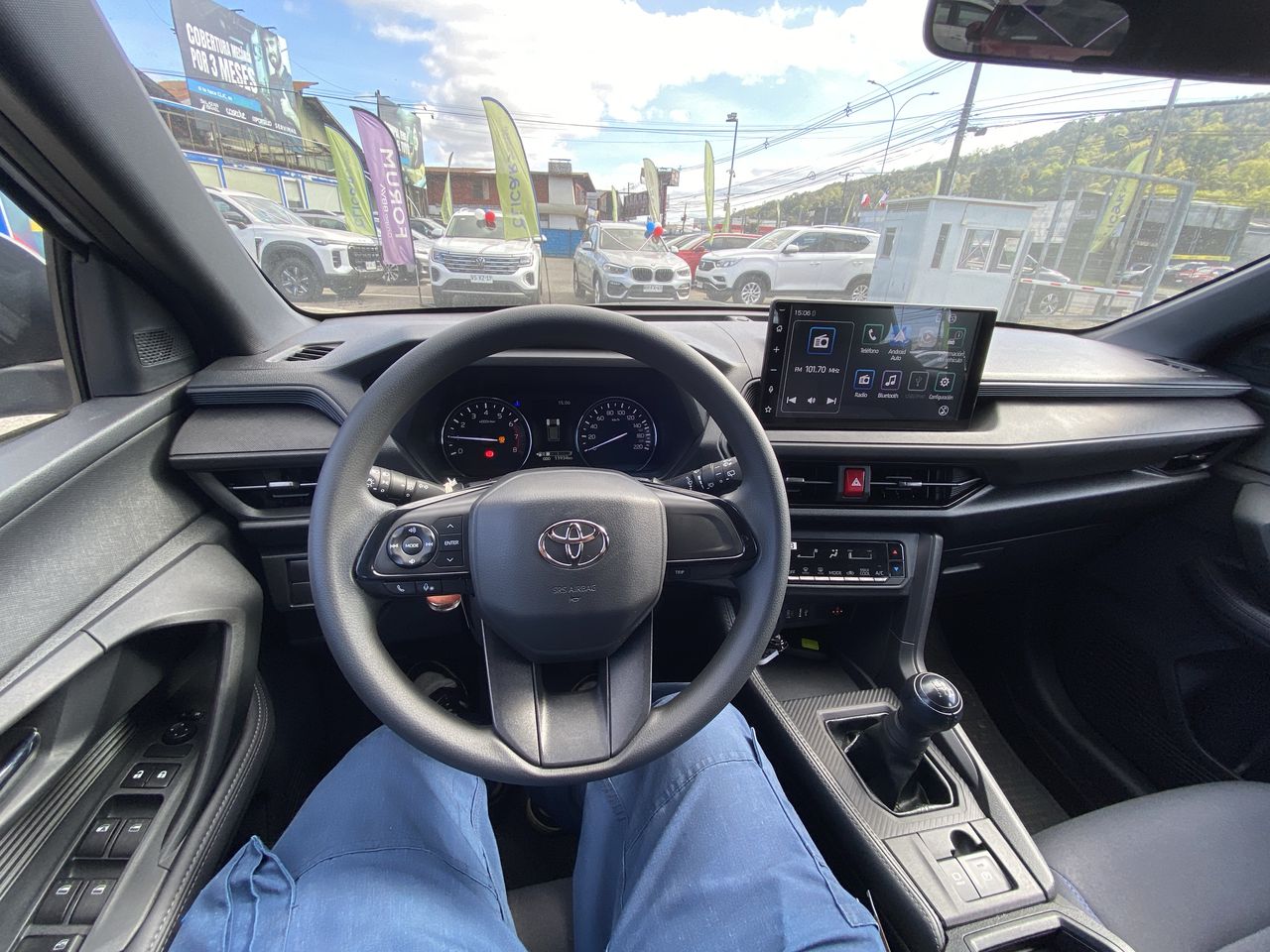 Toyota Yaris Cross — foto 33 de 35