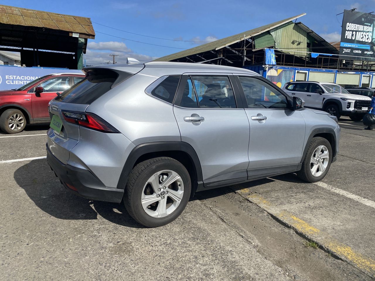 Toyota Yaris Cross — foto 8 de 35
