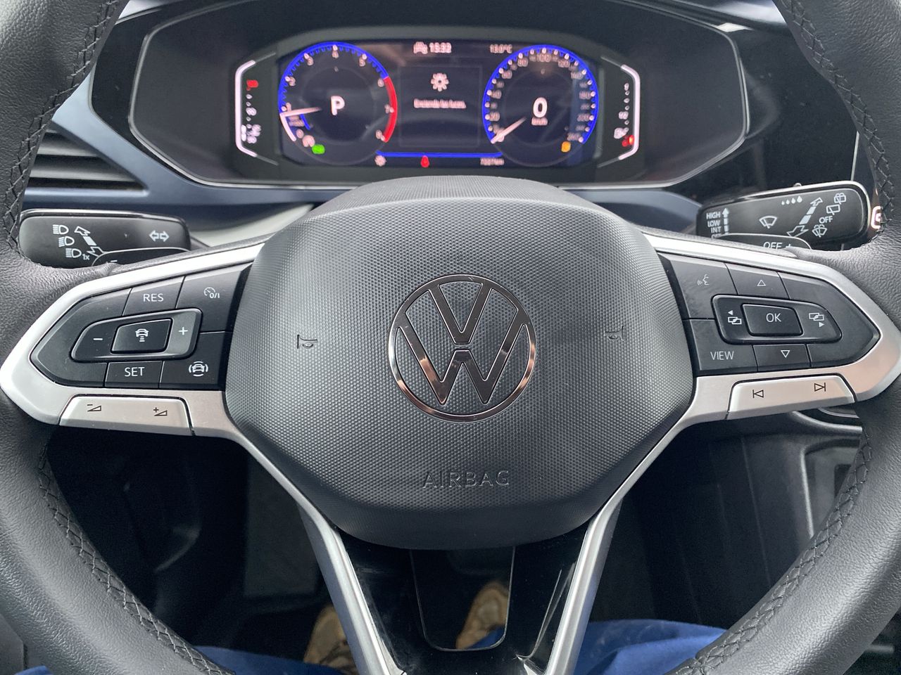 VOLKSWAGEN - 25