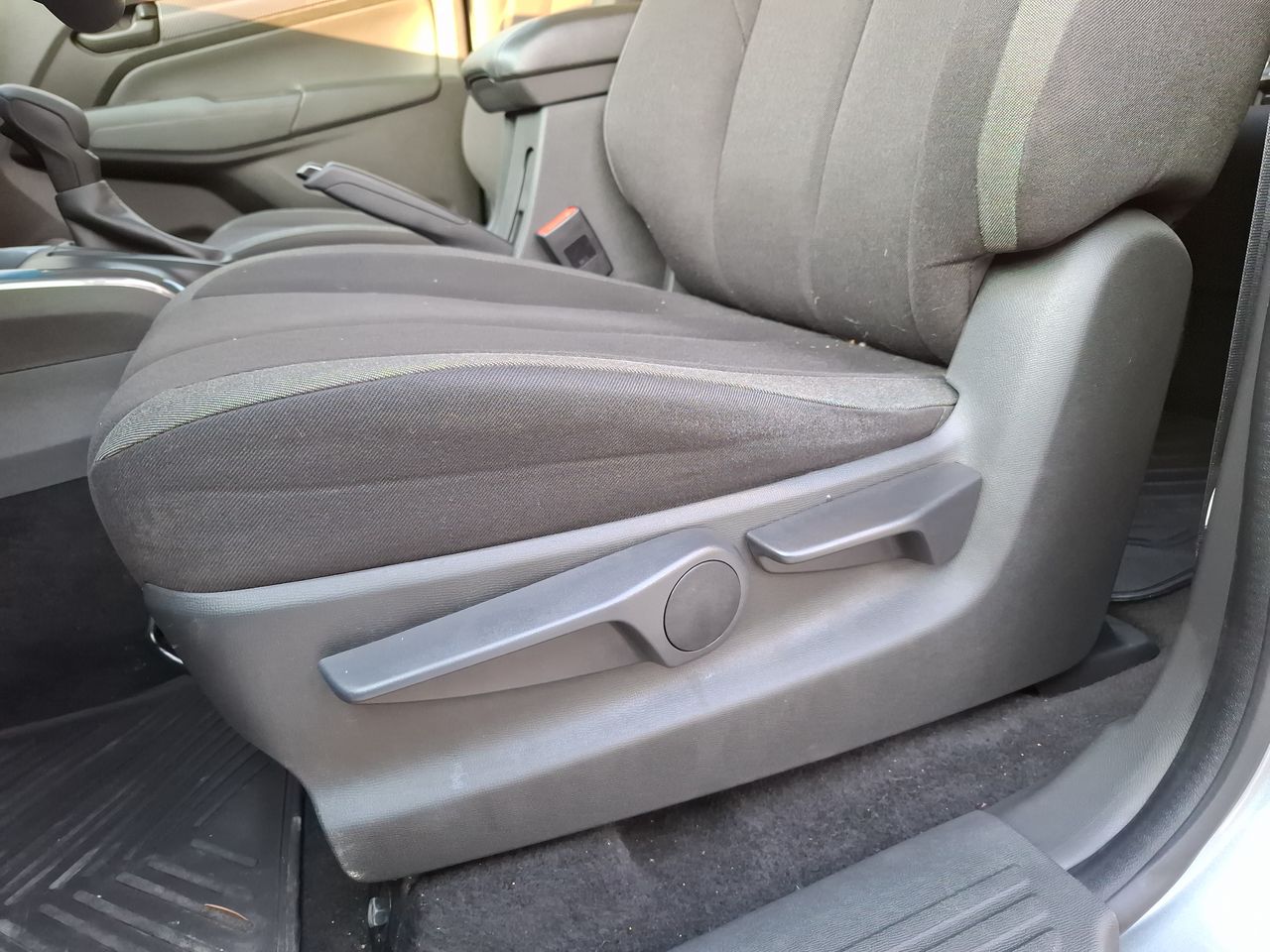 Chevrolet Colorado — foto 16 de 31