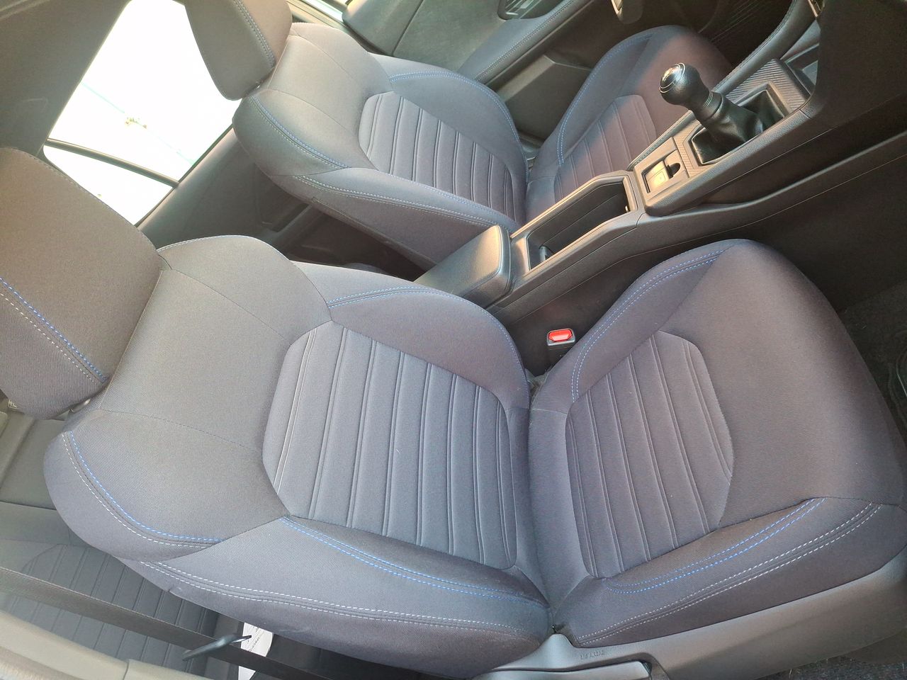 Toyota Yaris Cross — foto 25 de 27