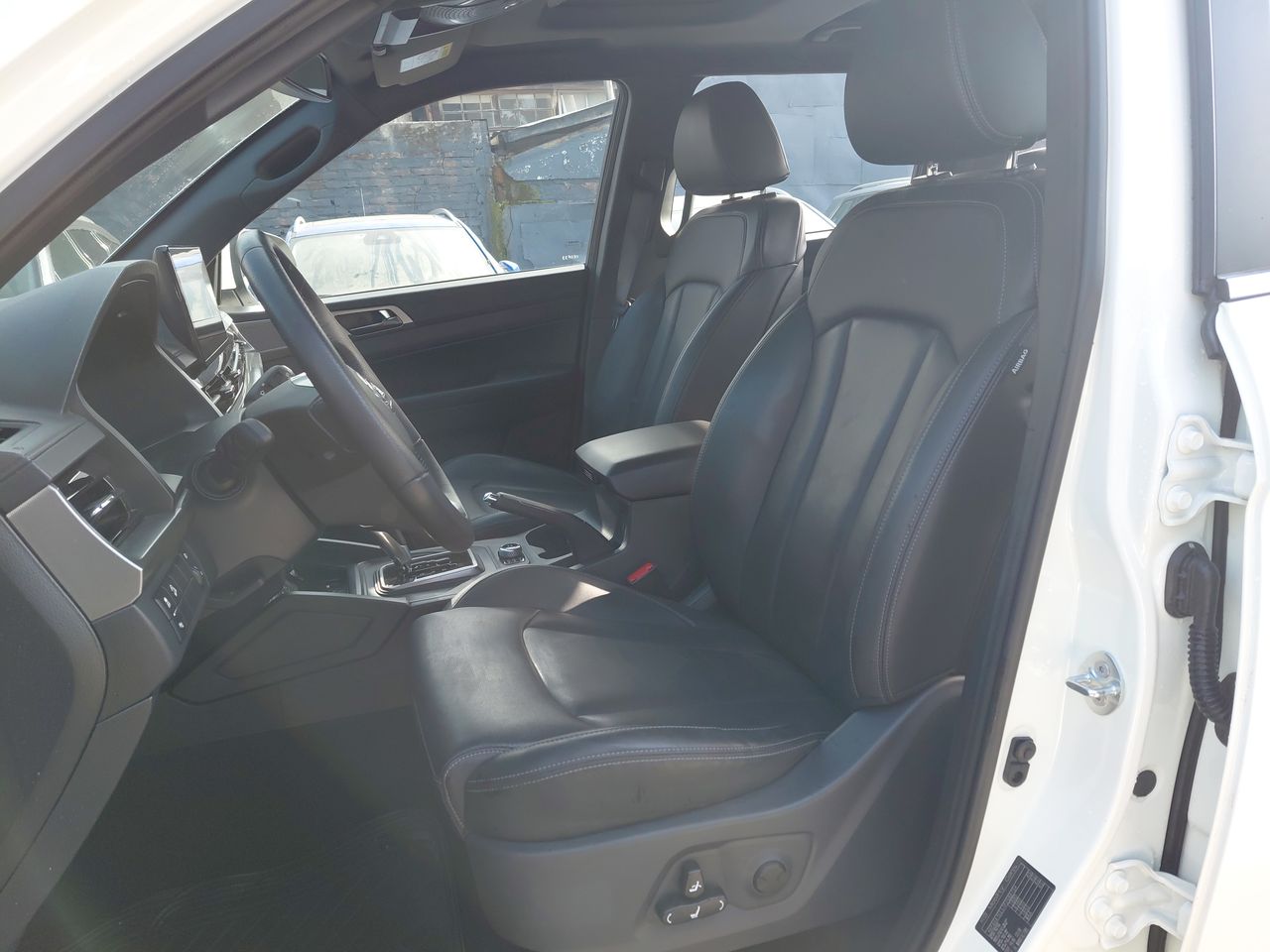 SSANGYONG - 17