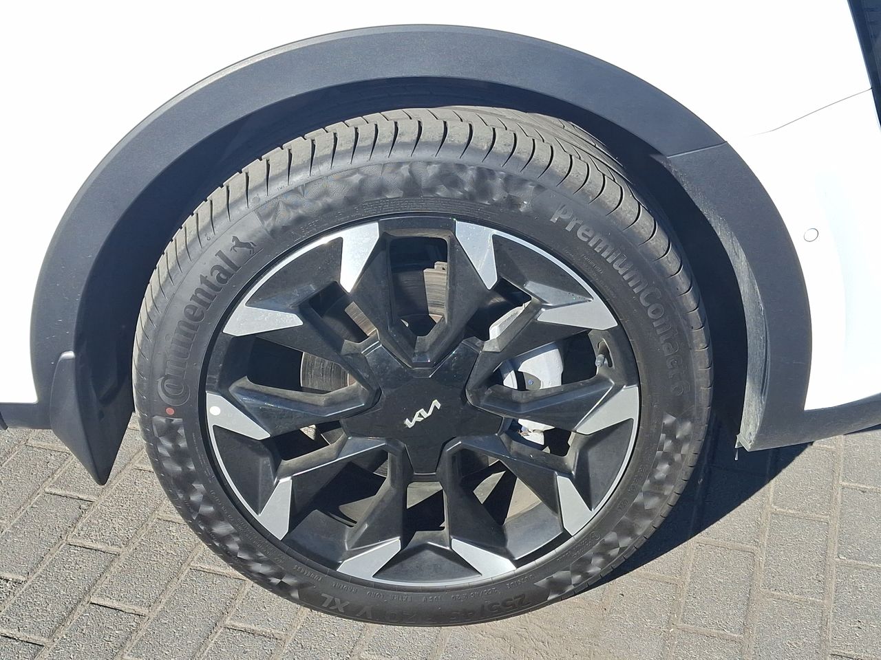 KIA - 17