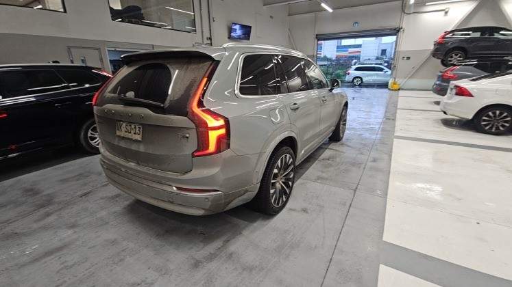 VOLVO - 3