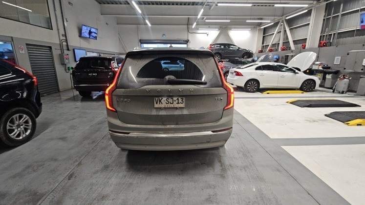 VOLVO - 4