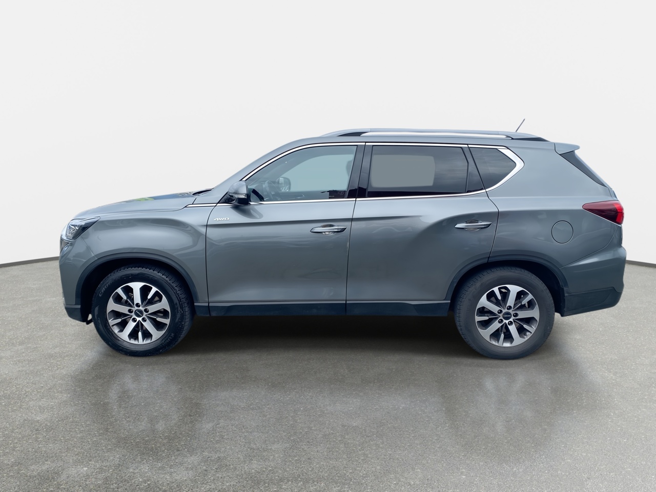 SSANGYONG - 4
