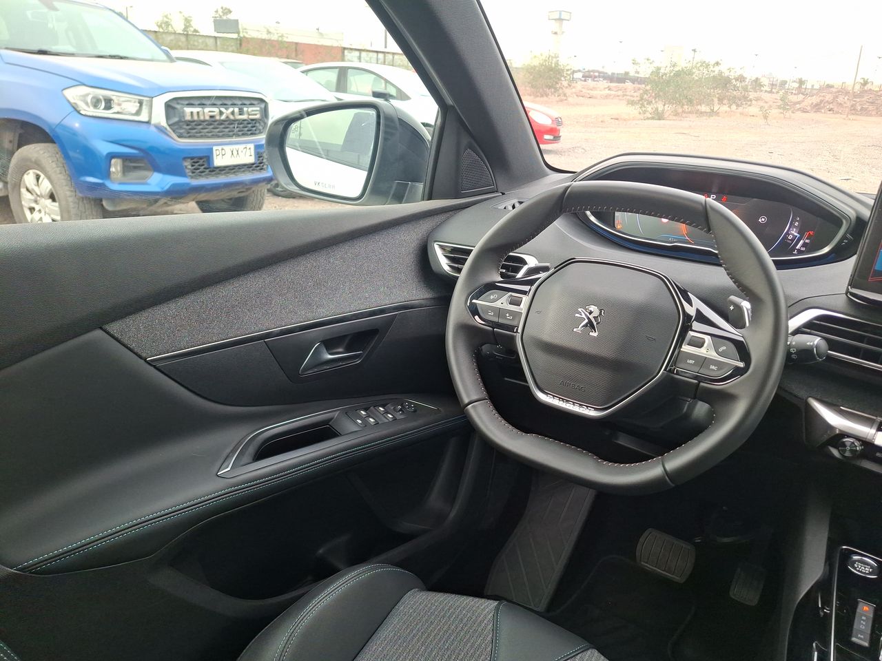 PEUGEOT - 8