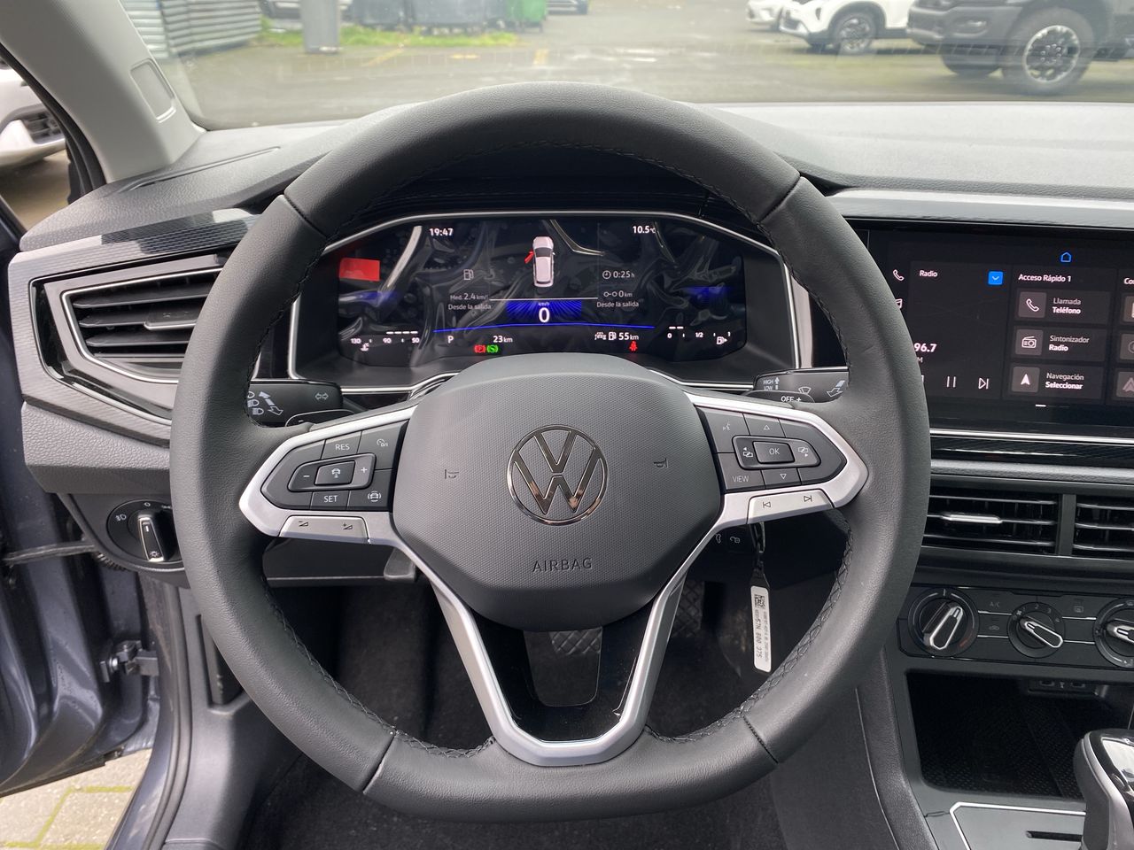 Volkswagen Virtus — foto 19 de 27
