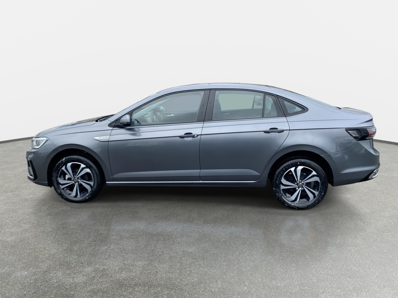 VOLKSWAGEN - 4