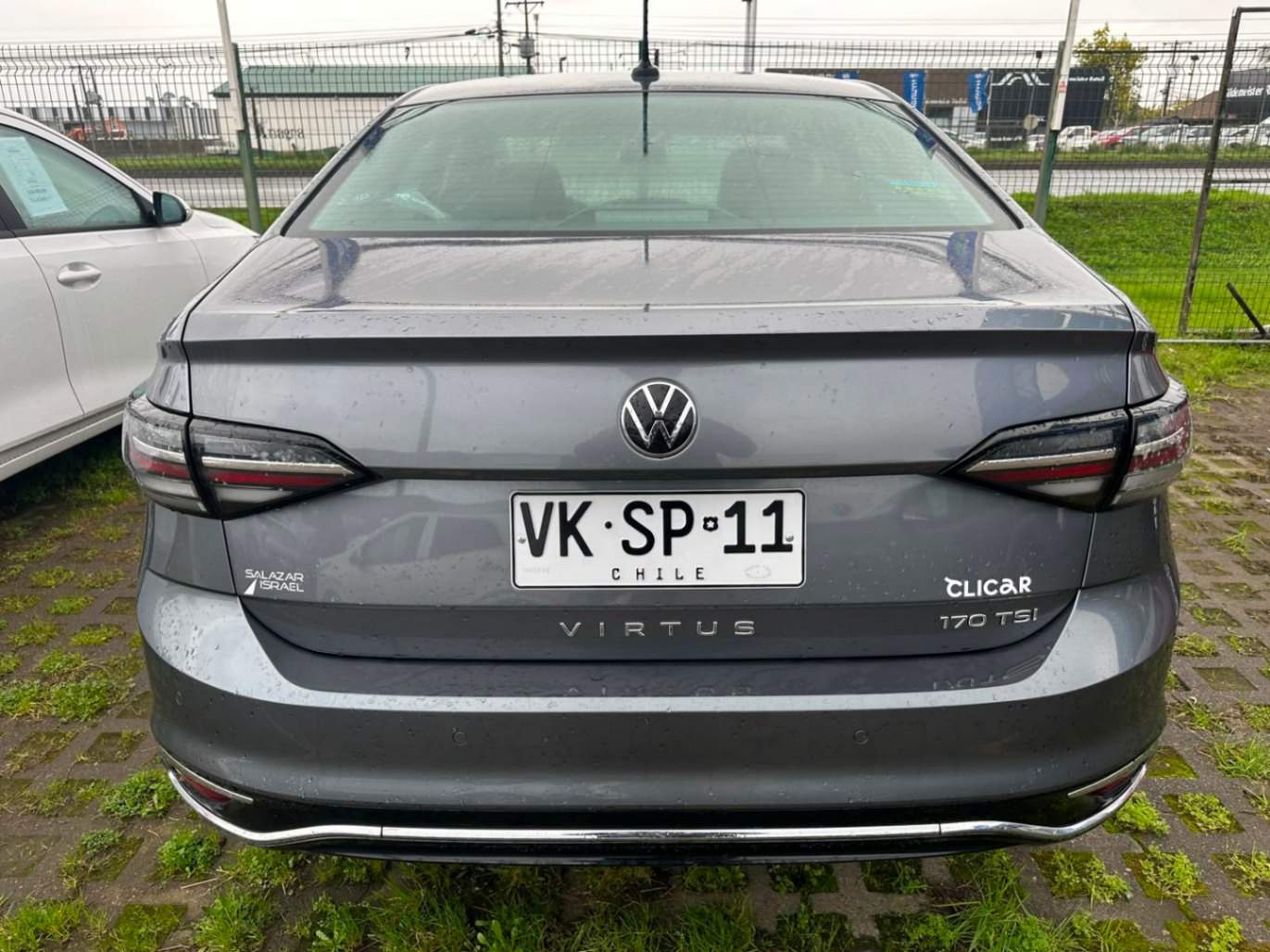 VOLKSWAGEN - 5
