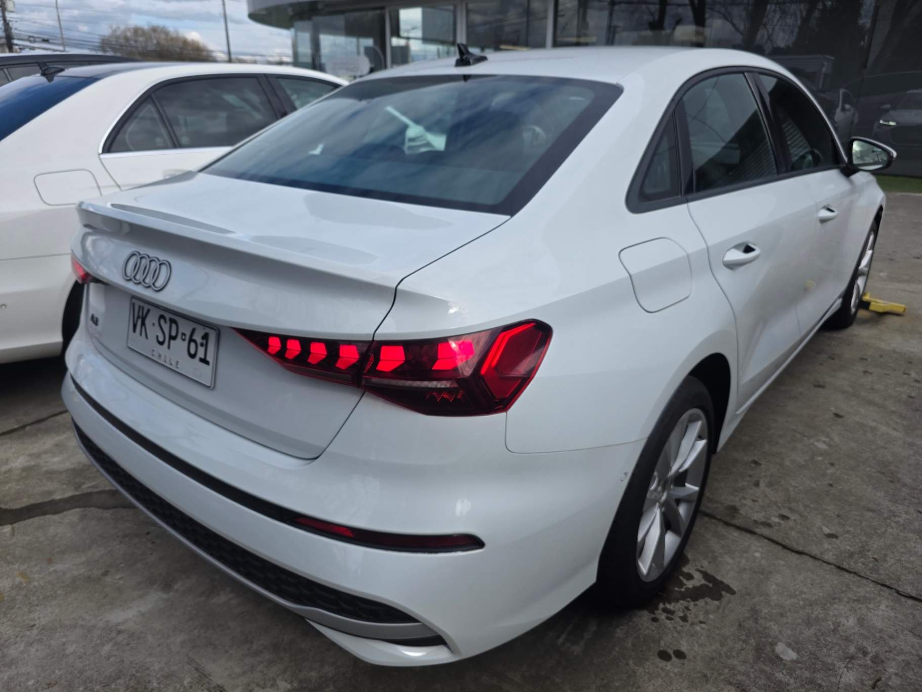 AUDI - 4