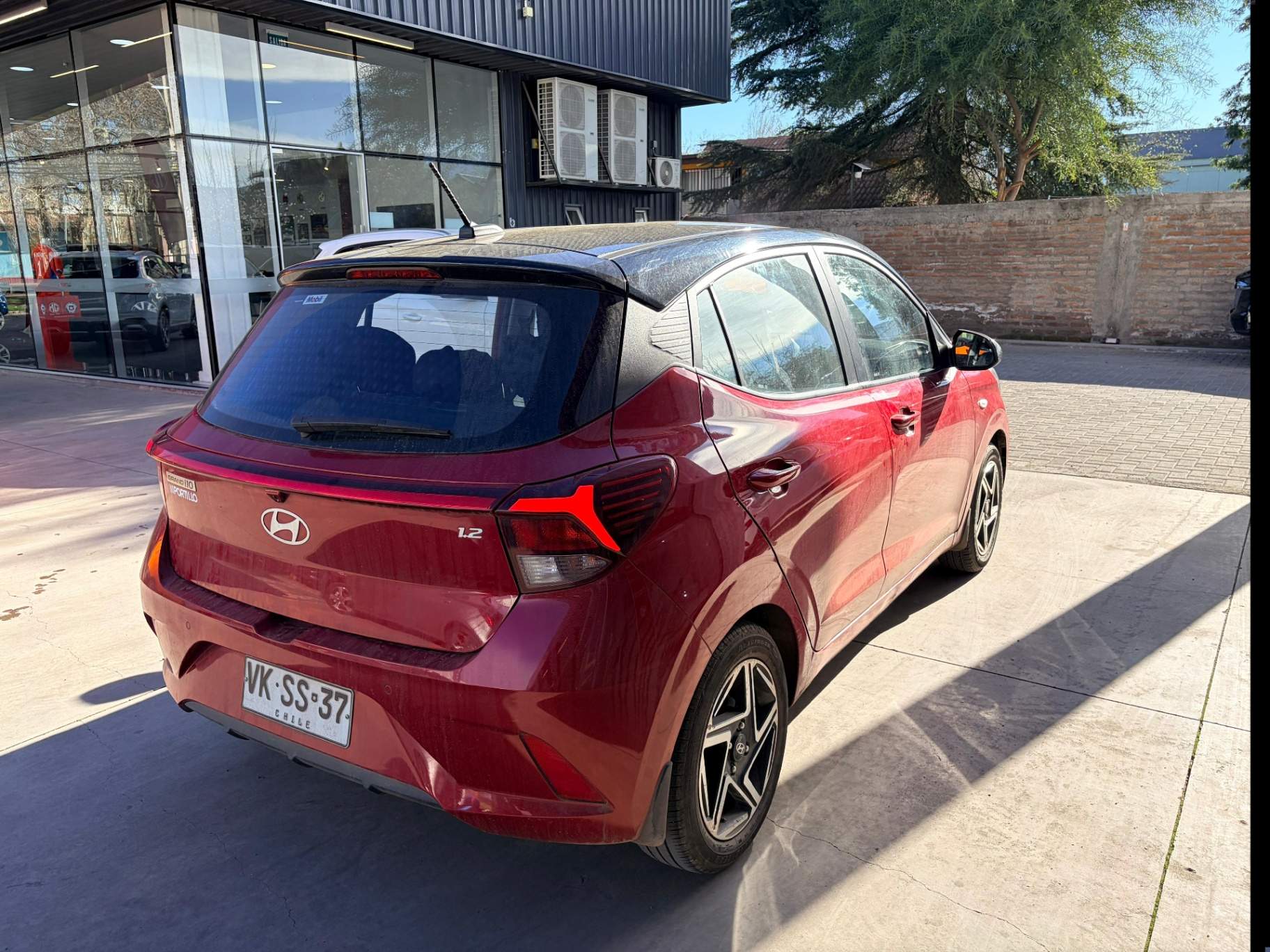 HYUNDAI - 4
