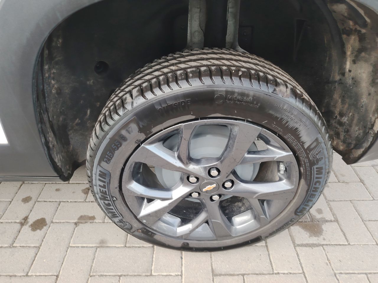 Chevrolet Montana — foto 8 de 26