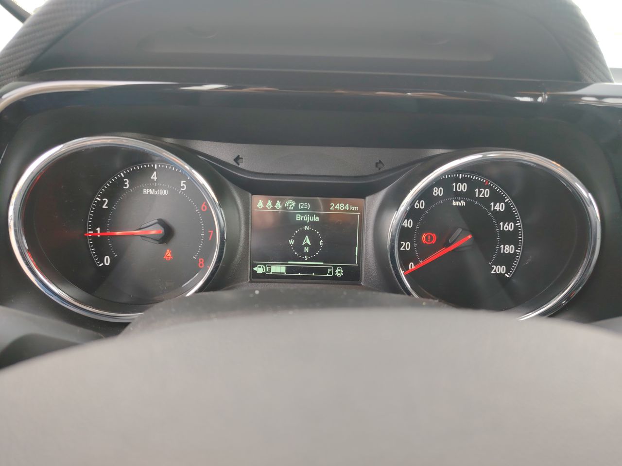 Chevrolet Montana — foto 18 de 26