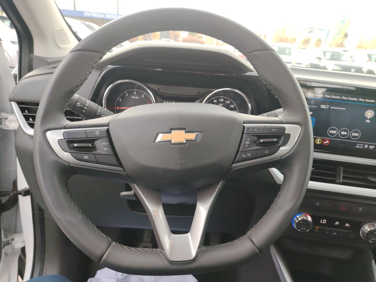 Chevrolet Montana — foto 16 de 26