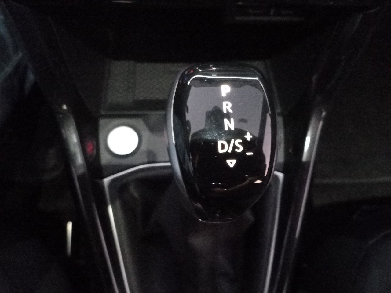 VOLKSWAGEN - 29