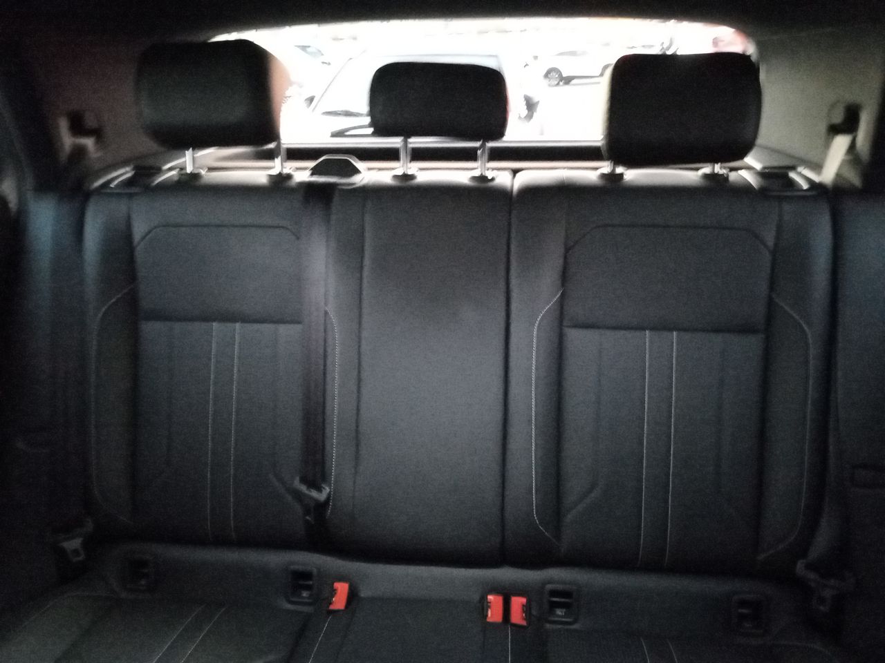 VOLKSWAGEN - 32