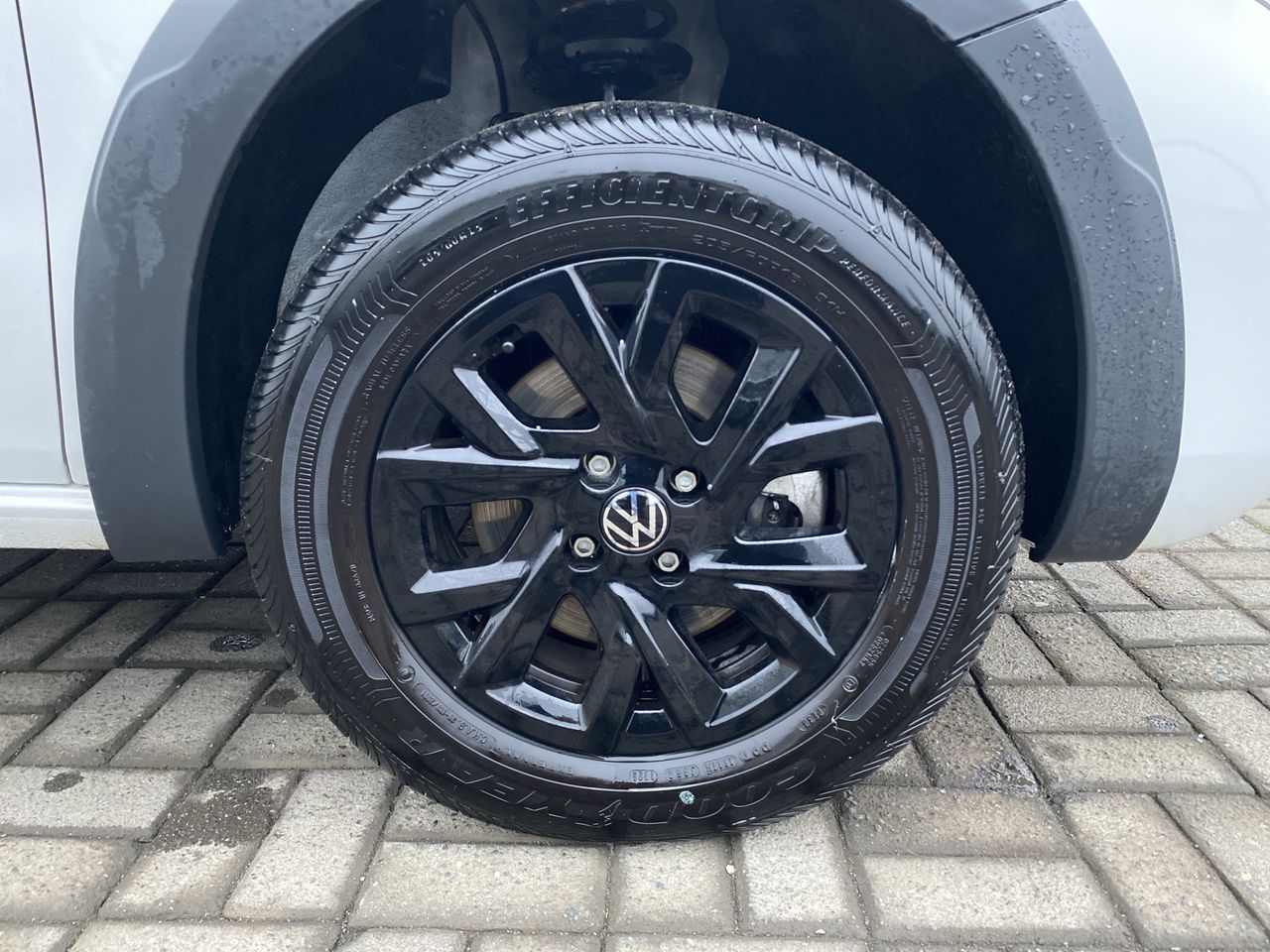 VOLKSWAGEN - 9