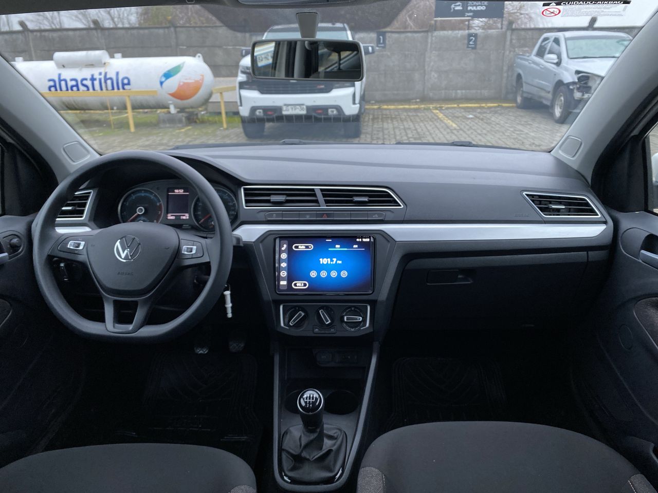VOLKSWAGEN - 25