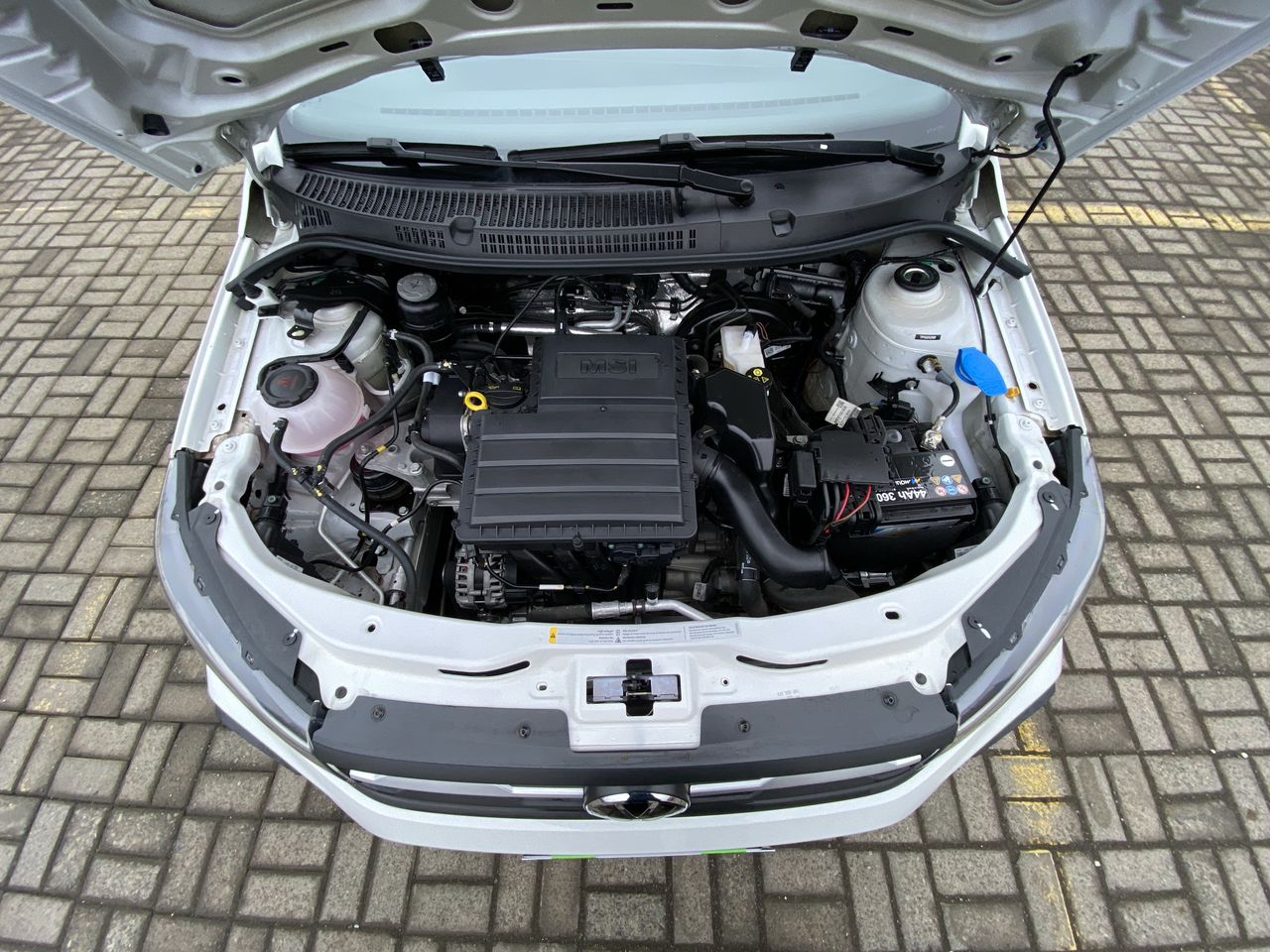 VOLKSWAGEN - 10