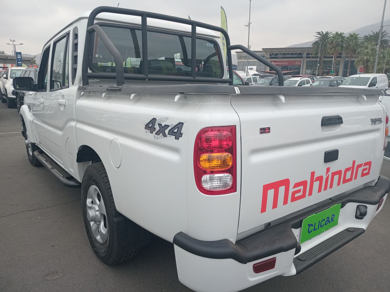 MAHINDRA - 18