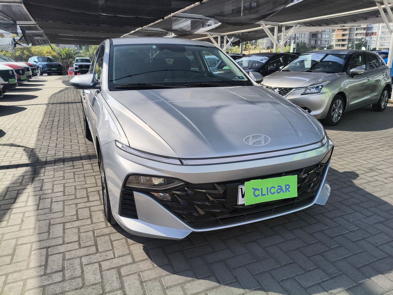 HYUNDAI - 2
