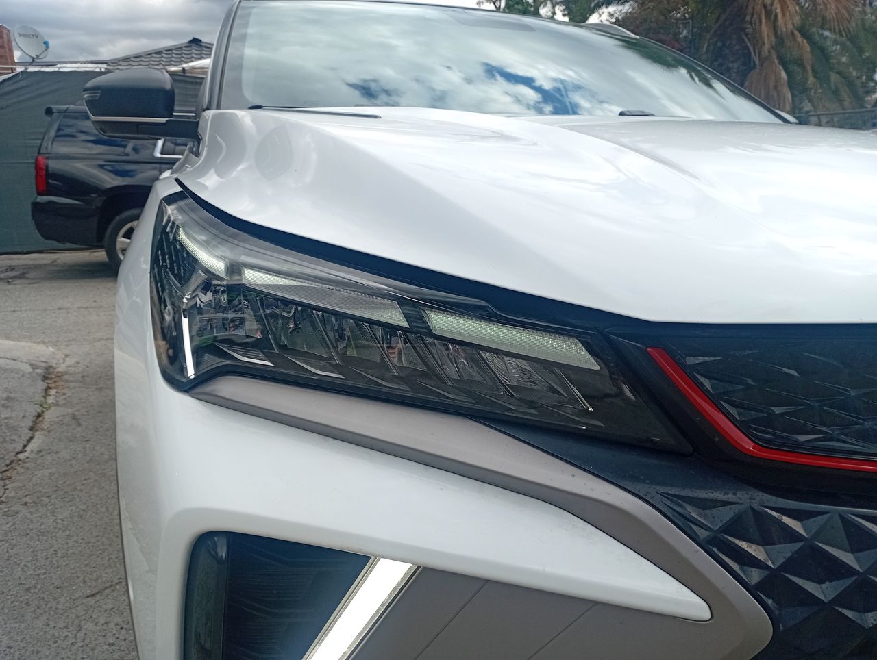 Geely Coolray — foto 19 de 36