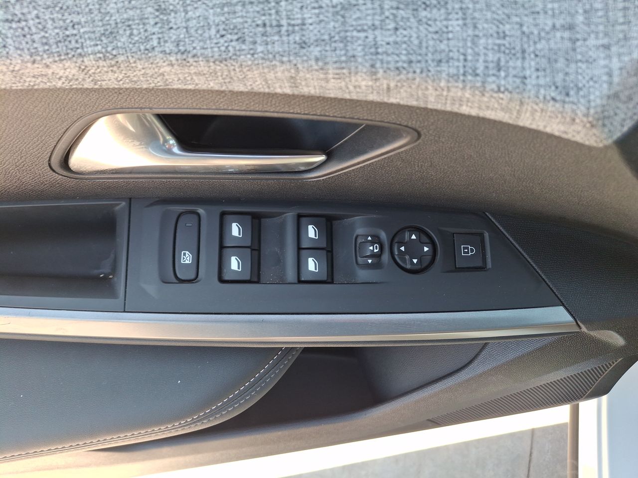 Peugeot 3008 — foto 23 de 31