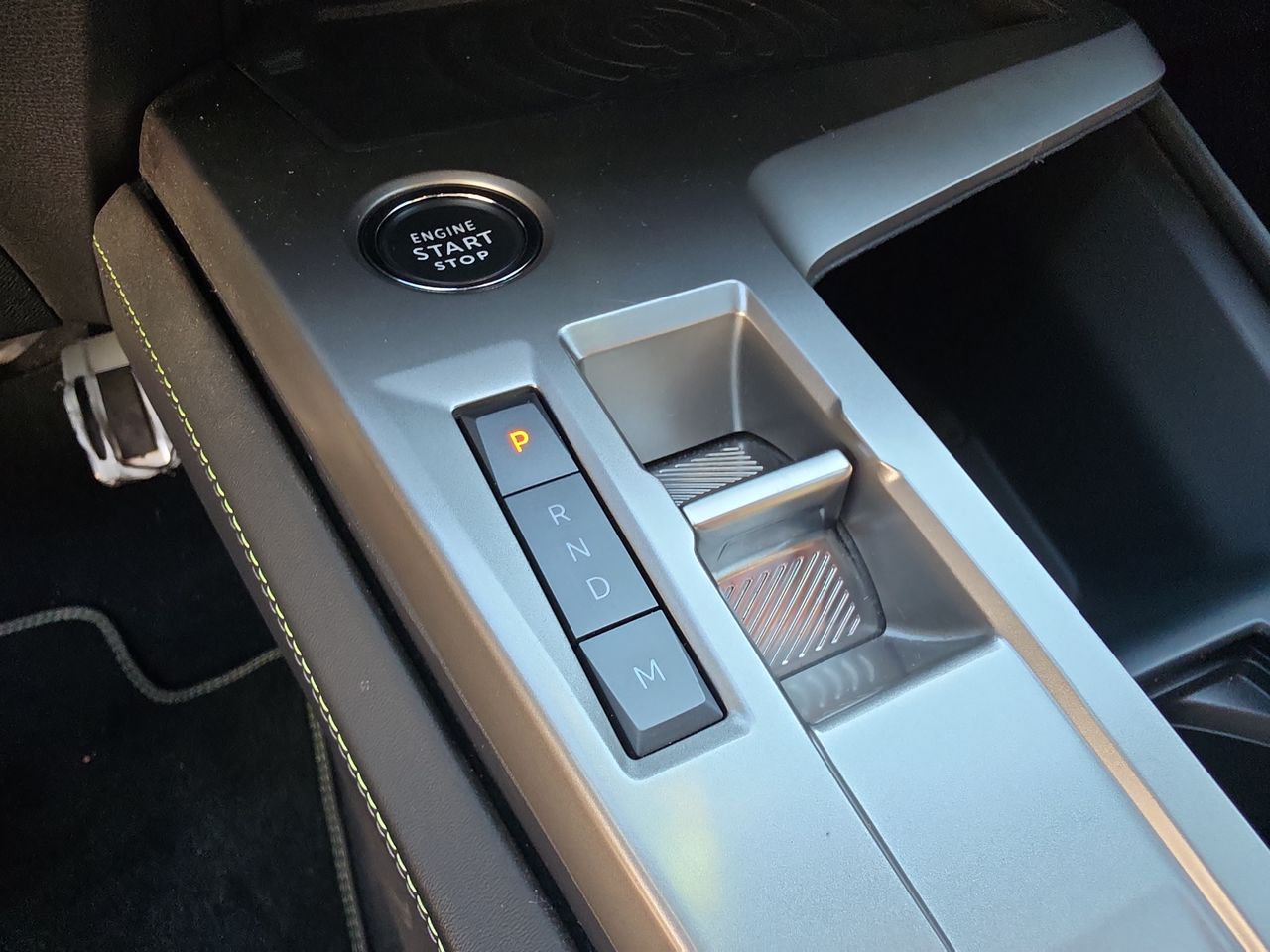 Toyota Fortunner — foto 32 de 36