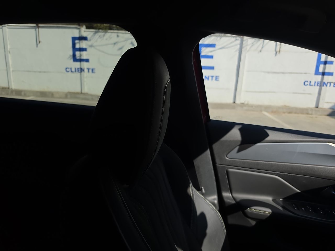Toyota Fortunner — foto 16 de 36
