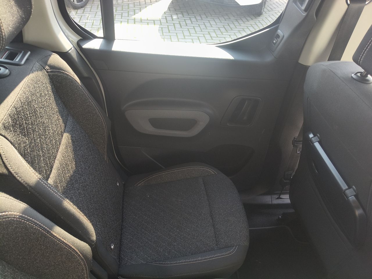 Peugeot Rifter — foto 16 de 30