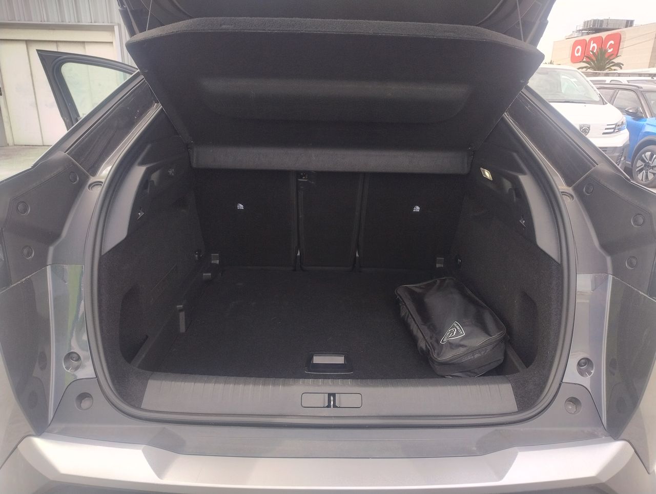 Peugeot 3008 — foto 21 de 38