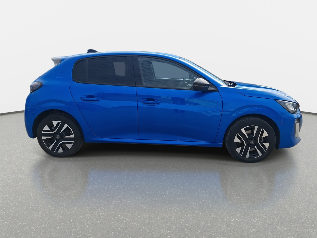 Peugeot 208 — foto 9 de 31