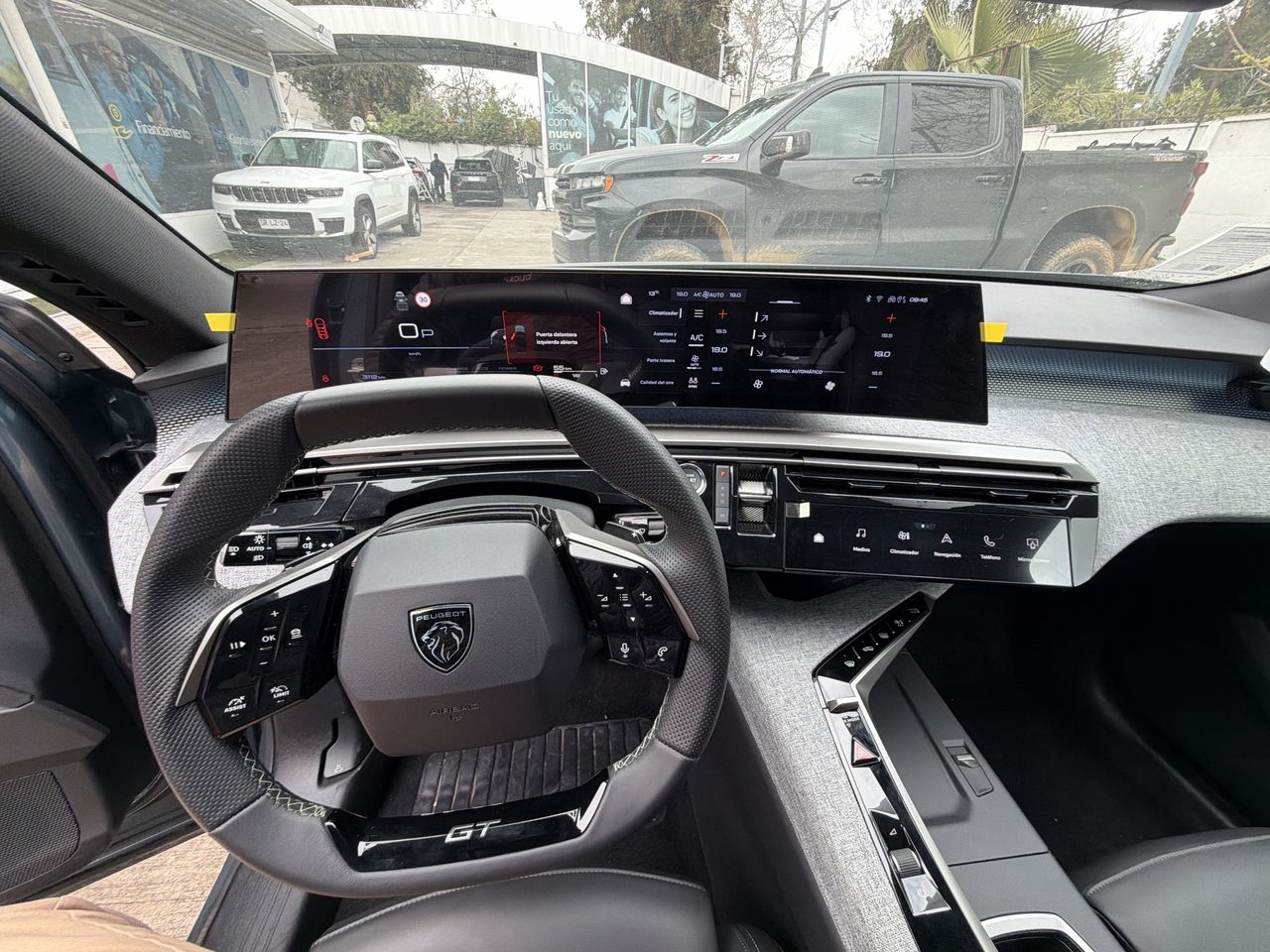 Peugeot 5008 — foto 31 de 37