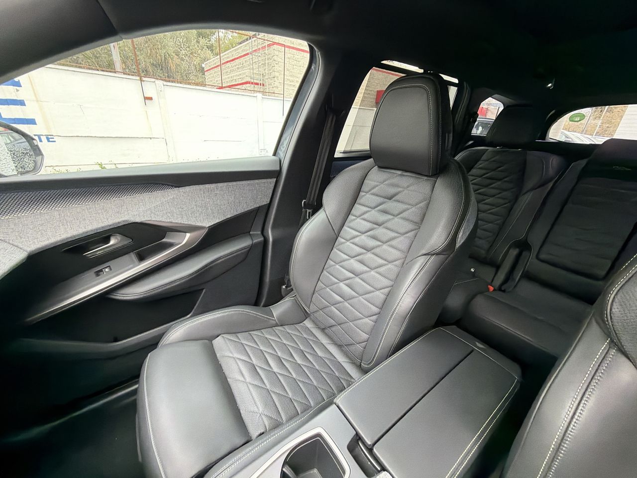Peugeot 5008 — foto 33 de 37