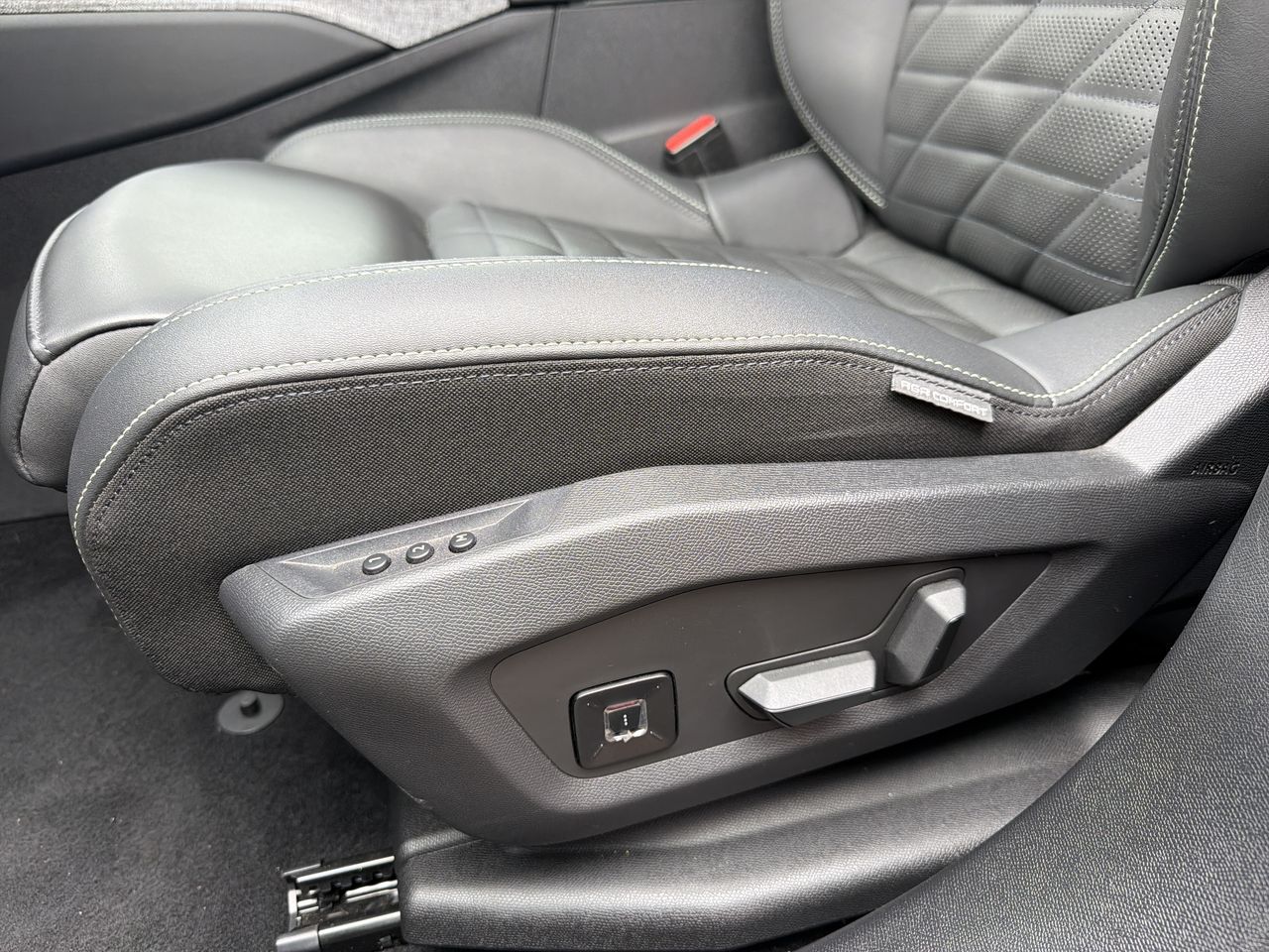 Peugeot 5008 — foto 22 de 37