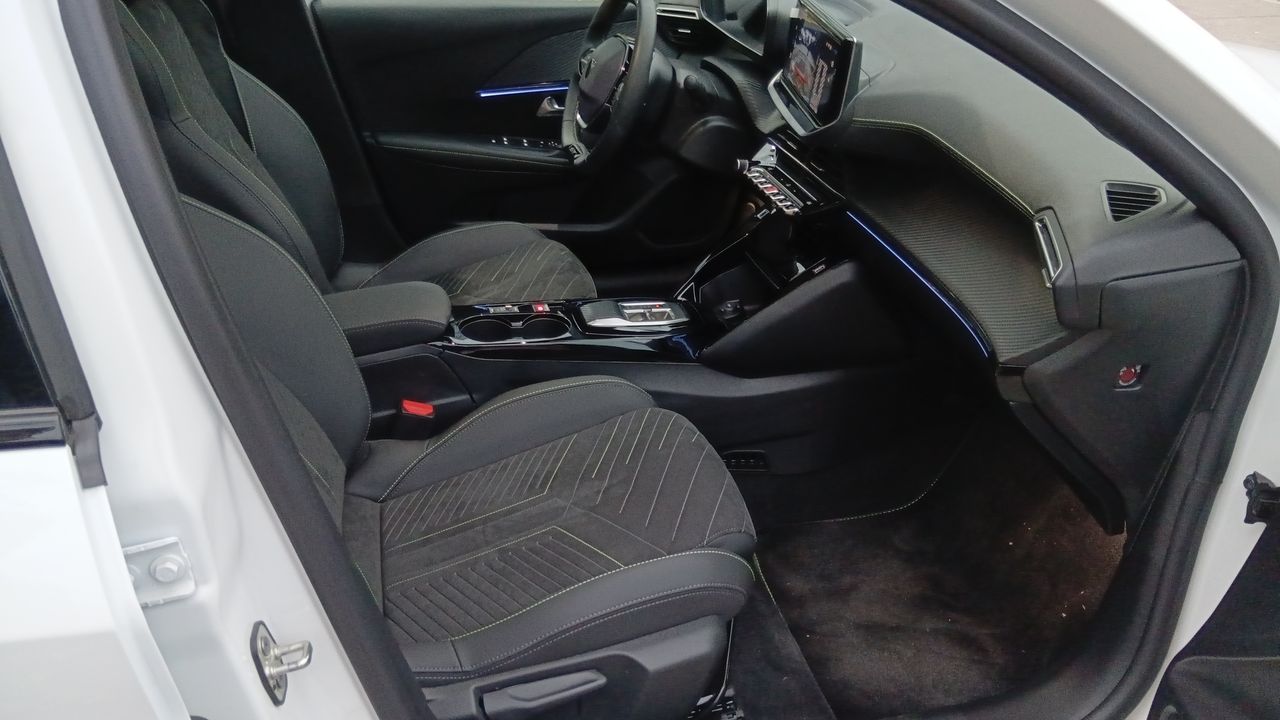 PEUGEOT - 4