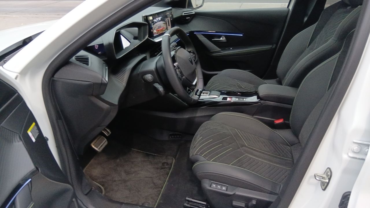 PEUGEOT - 6