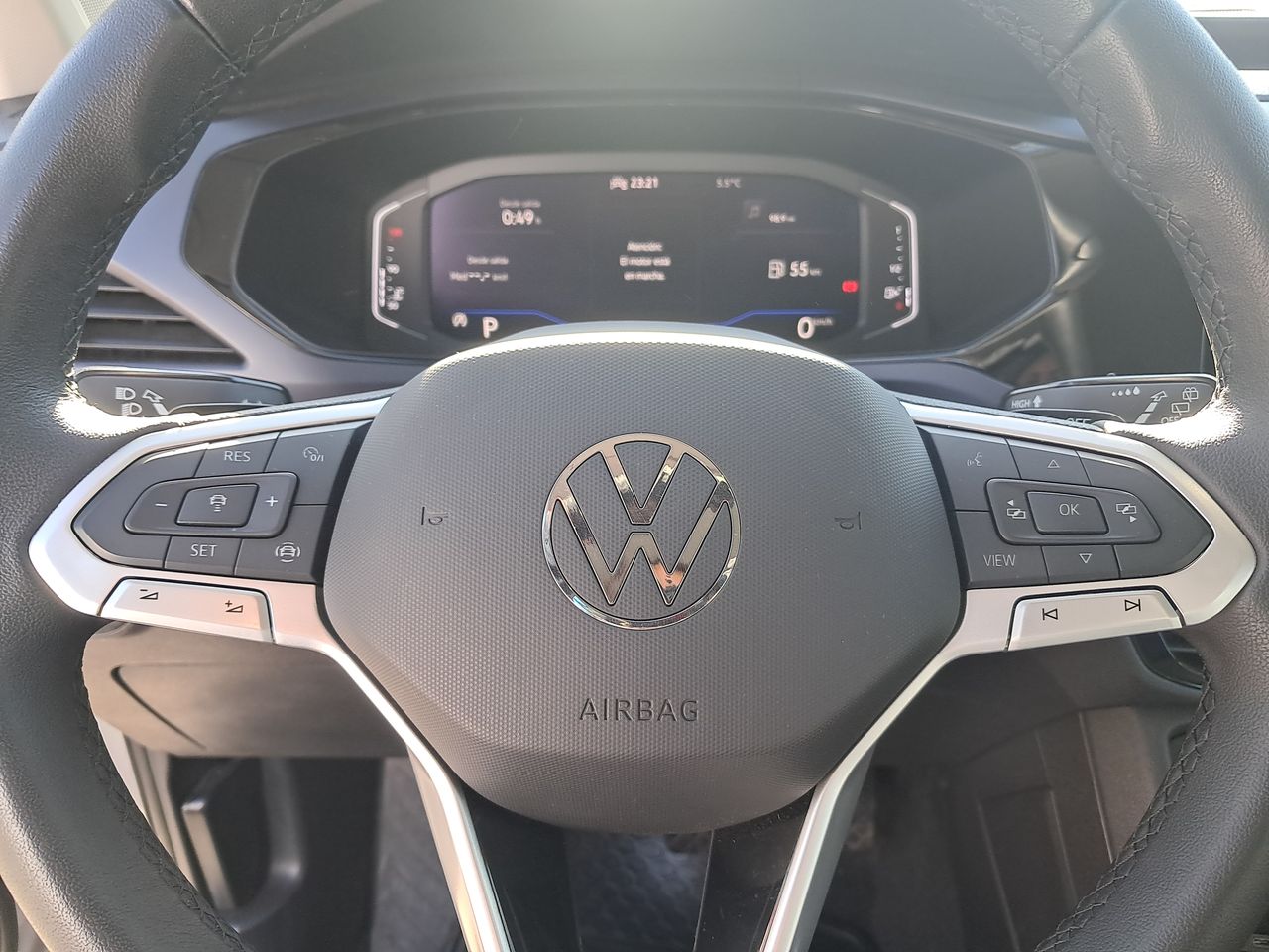 VOLKSWAGEN - 17