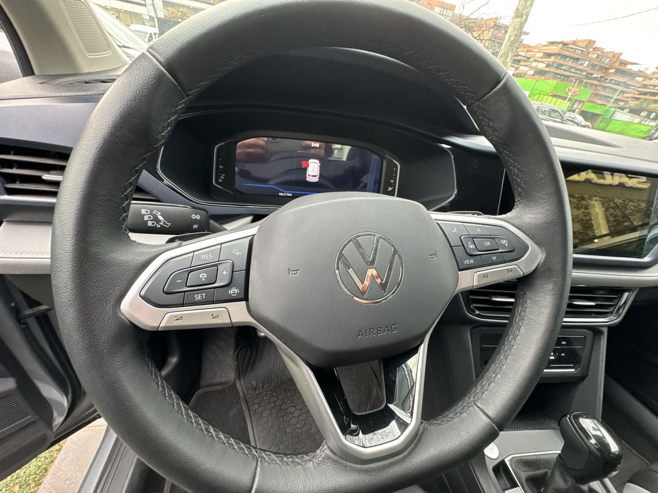 Volkswagen Taos — foto 10 de 20