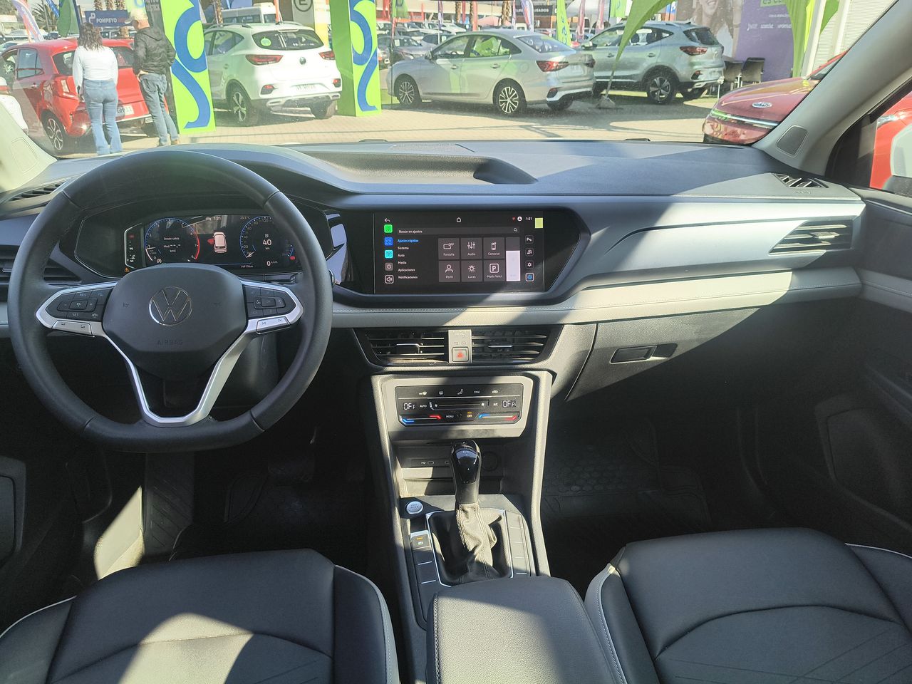 Volkswagen Taos — foto 21 de 21