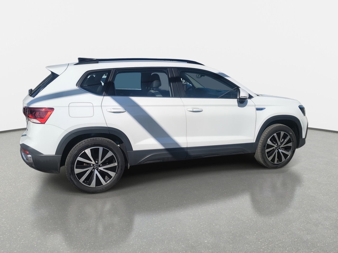 Volkswagen Taos — foto 9 de 29